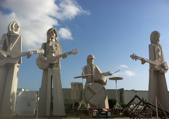 the beatles pomnik